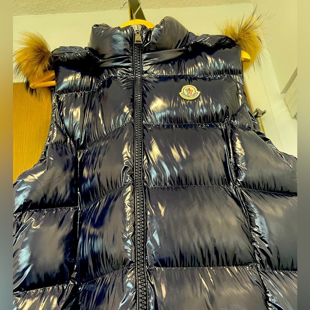 Dark Blue Warm vest Detachable hood.